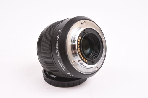 thumbnail-4 for Panasonic MFT 25mm f/1.4 Summilux