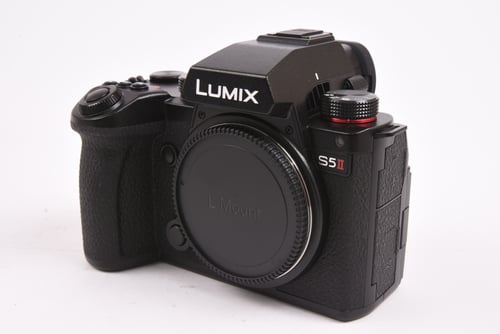 Panasonic S5 II Body Shutter Count 200