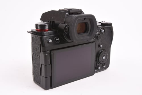 thumbnail-3 for Panasonic S5 II Body Shutter Count 200