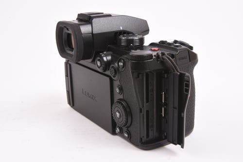 thumbnail-2 for Panasonic S5 II Body Shutter Count 200