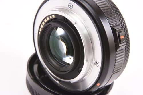 thumbnail-6 for Fujifilm XF 27mm f/2.8