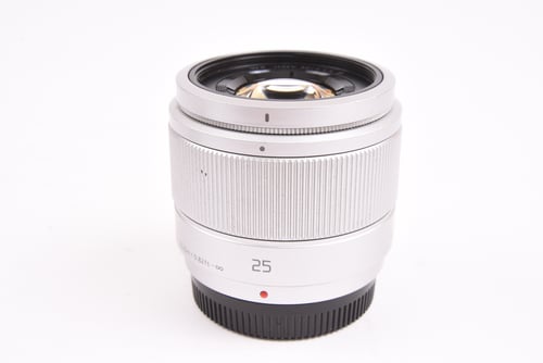 Panasonic MFT 25mm f/1.7