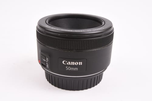 Canon EF 50mm f/1.8 STM