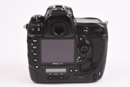 thumbnail-4 for Nikon D3S Body