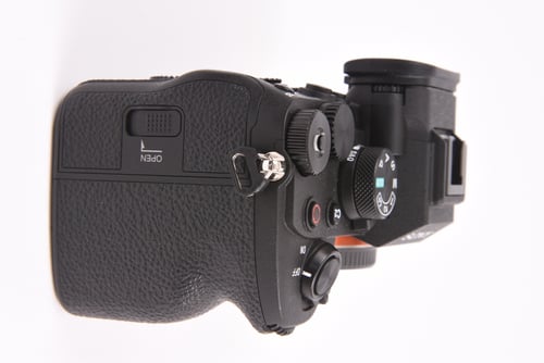 thumbnail-2 for Sony a7 IV Body