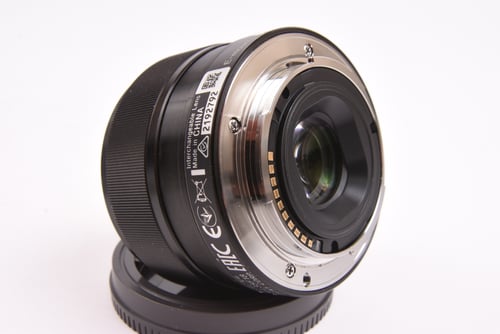 thumbnail-4 for Sony E 35mm f/1.8