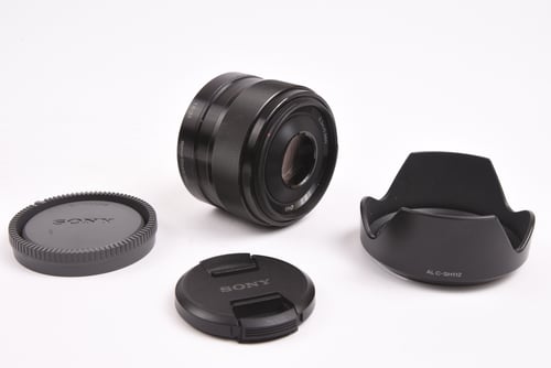 thumbnail-8 for Sony E 35mm f/1.8