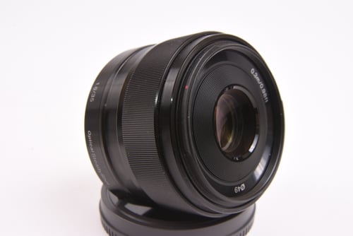 thumbnail-2 for Sony E 35mm f/1.8
