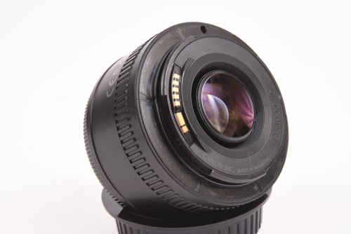 thumbnail-4 for Canon EF 50mm f/1.8 II