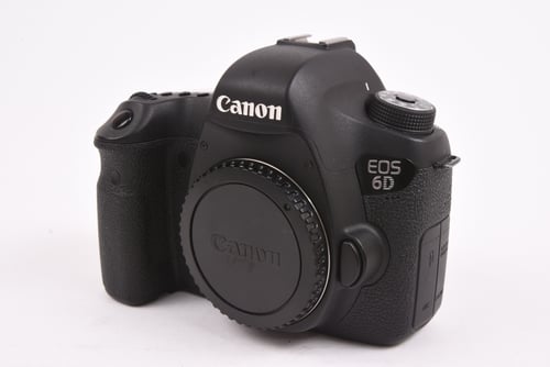 Canon EOS 6D Body w/ Grip