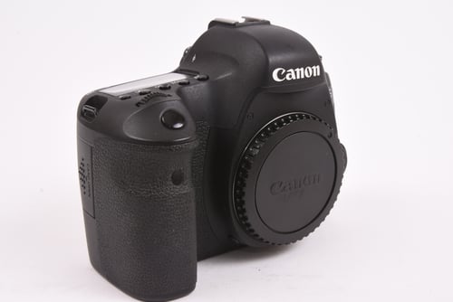 thumbnail-1 for Canon EOS 6D Body w/ Grip