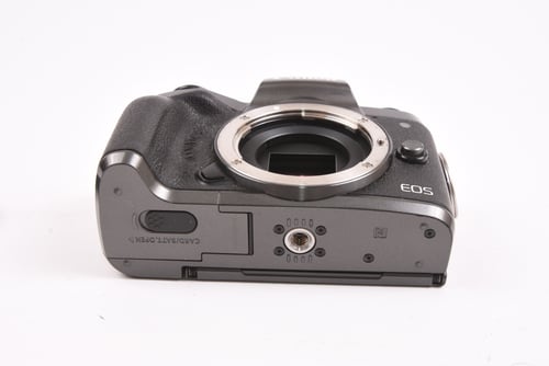 thumbnail-5 for Canon EOS M5 Body