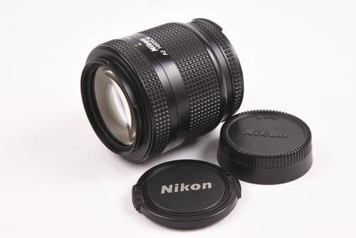 Nikon AF 35-105mm f/3.5-4.5 D