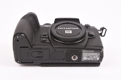 thumbnail-9 for Olympus OM-D E-M1 Body