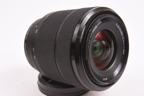 thumbnail-2 for Sony FE 28-70mm f/3.5-5.6