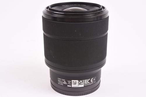 thumbnail-1 for Sony FE 28-70mm f/3.5-5.6
