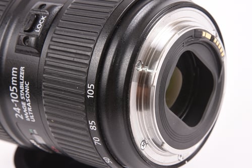 thumbnail-5 for Canon EF 24-105mm f/4 L IS II SCRATCH