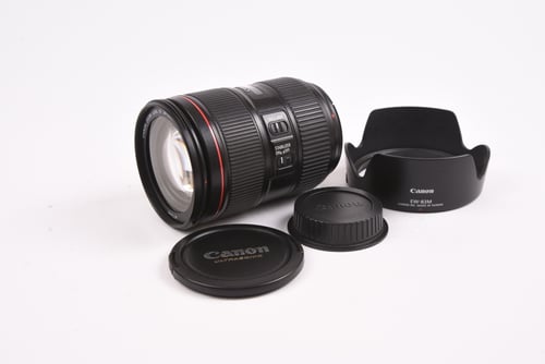 Canon EF 24-105mm f/4 L IS II SCRATCH