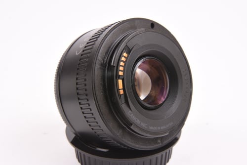 thumbnail-4 for Canon EF 50mm f/1.8 II