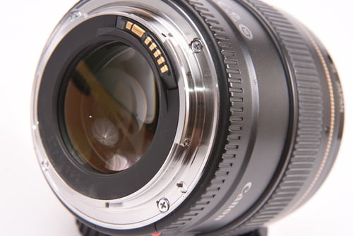 thumbnail-6 for Canon EF 85mm f/1.8