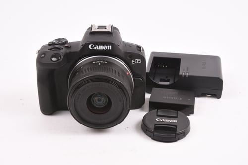 Canon EOS R50 w/ 18-45mm