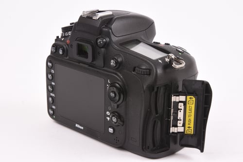 thumbnail-3 for Nikon D610 Body