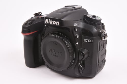 Nikon D7100 Body