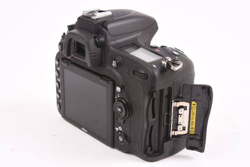 thumbnail-3 for Nikon D750 Body