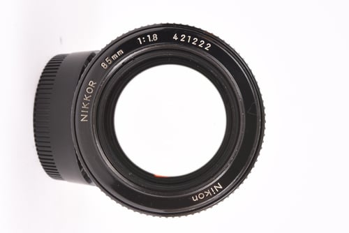 thumbnail-8 for Nikon Non AI 85mm f/1.8