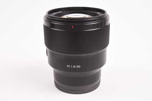 Sony FE 85mm f/1.8