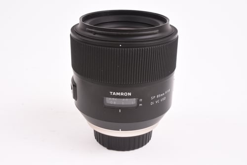 View Tamron 85mm f/1.8 Di (F016) for Nikon AFS Tamron 85mm f/1.8 Di (F016) for Nikon AFS