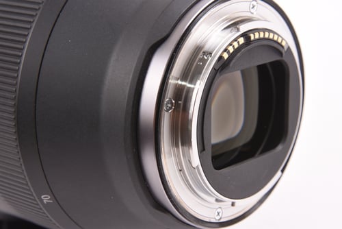 thumbnail-5 for Canon RF 28-70mm f/2 L