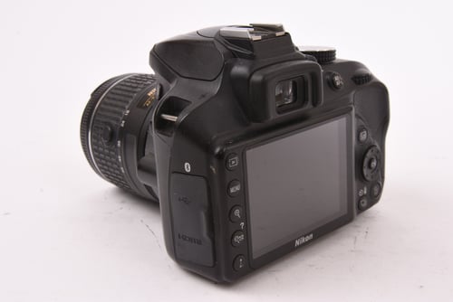 thumbnail-3 for Nikon D3400 w/ 18-55mm