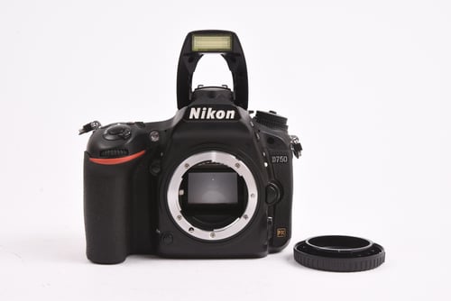 thumbnail-8 for Nikon D750 Body w/ Grip