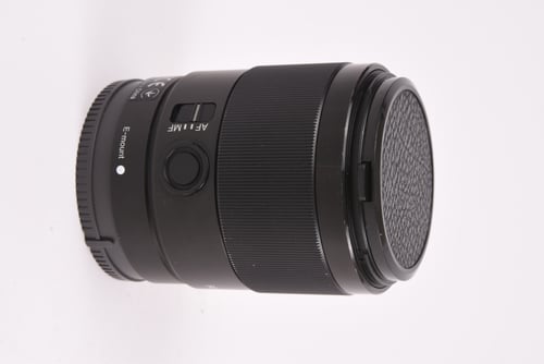 thumbnail-2 for Sony FE 35mm f/1.8