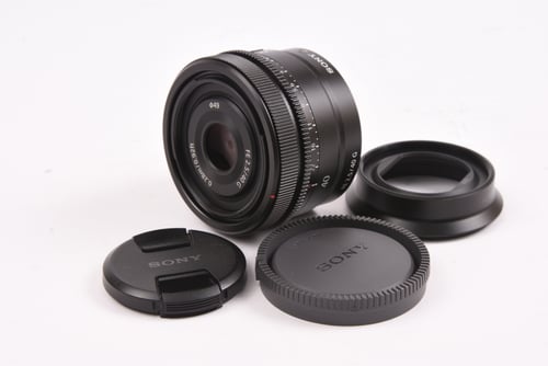 Sony FE 40mm f/2.5 G