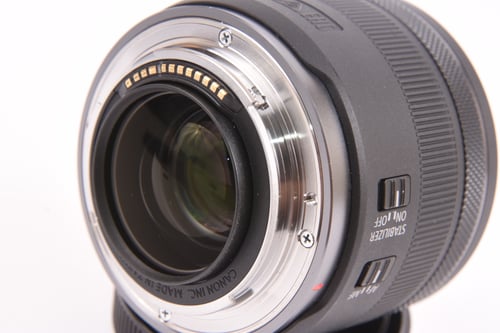 thumbnail-6 for Canon RF 35mm f/1.8 Macro IS STM