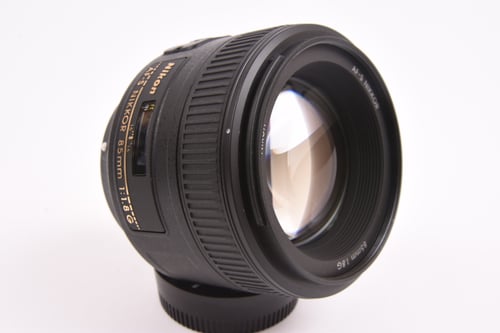 thumbnail-2 for Nikon AFS 85mm f/1.8 G