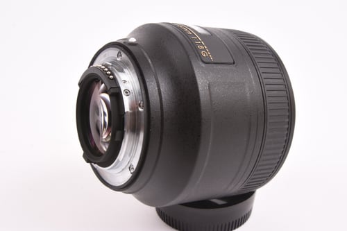 thumbnail-3 for Nikon AFS 85mm f/1.8 G