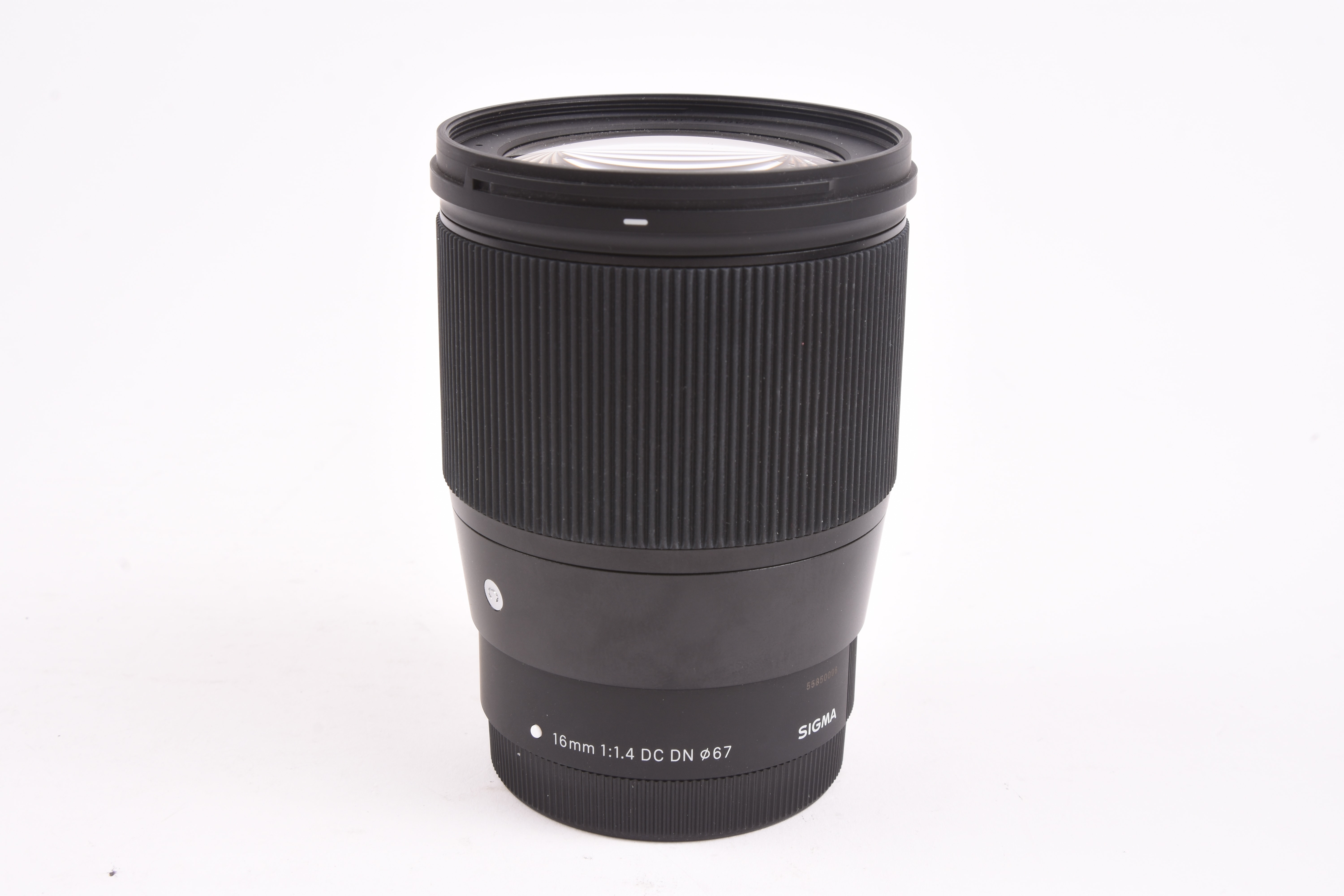 Sigma 16mm f/1.4 DC DN — image 1
