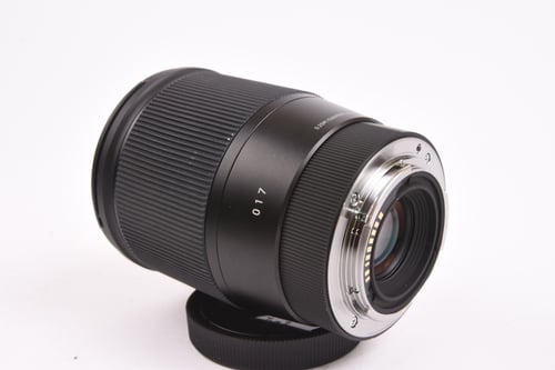 thumbnail-4 for Sigma 16mm f/1.4 DC DN Cont for Canon EFM