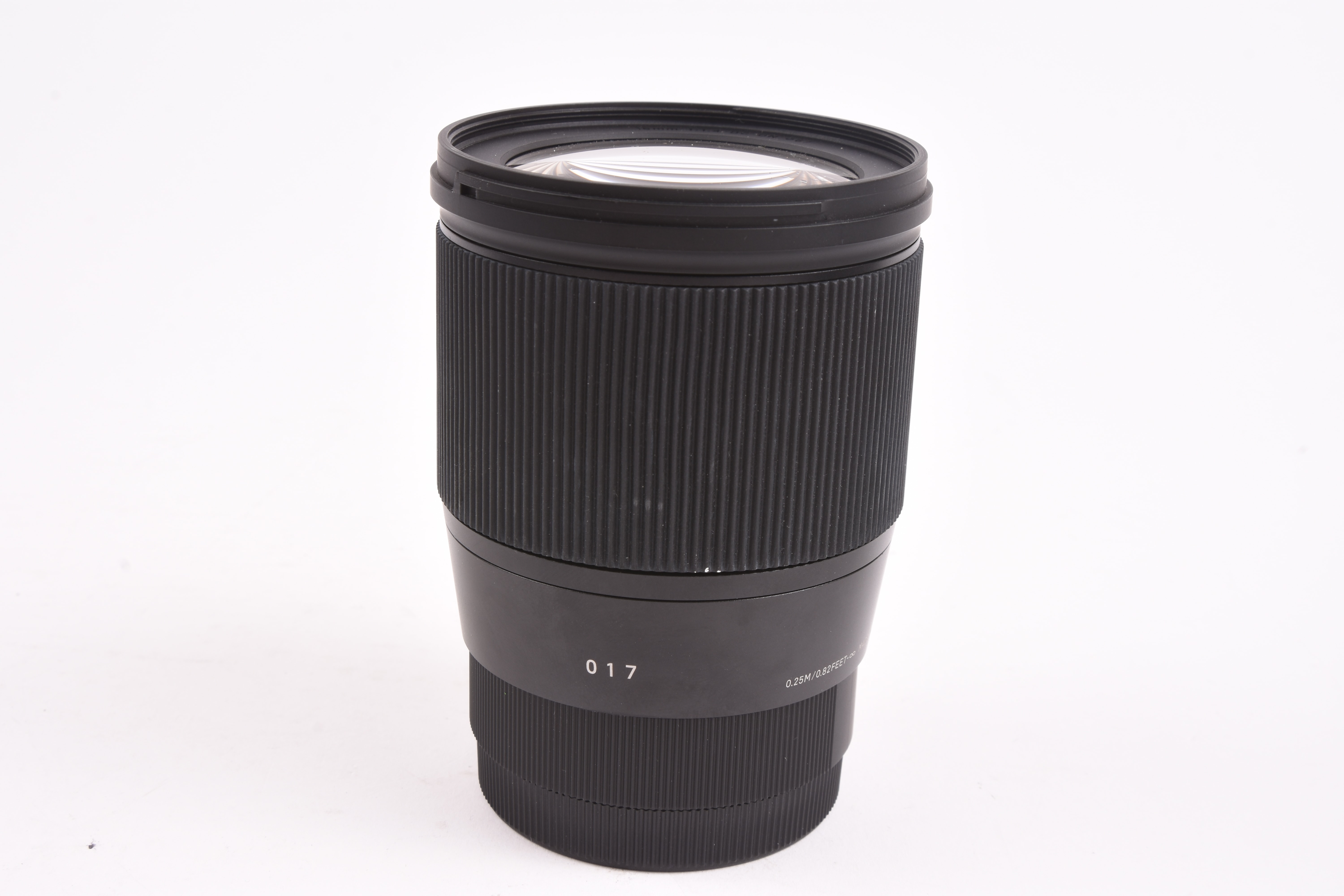 Sigma 16mm f/1.4 DC DN — image 2