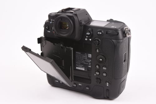 thumbnail-5 for Nikon Z9 Body w/ Cage