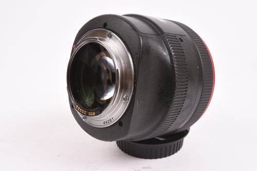 thumbnail-3 for Canon EF 85mm f/1.2 L II USM