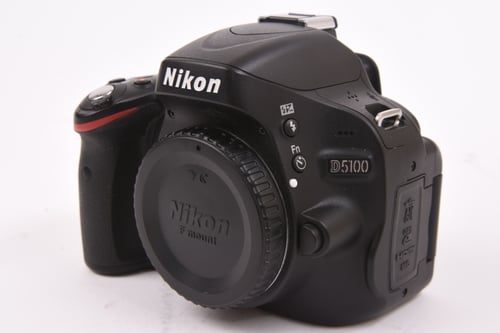 Nikon D5100 Body