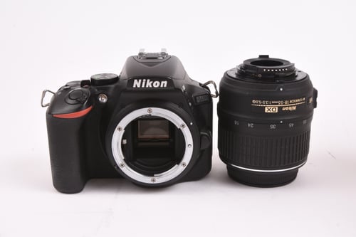 thumbnail-4 for Nikon D5600 w/18-55mm