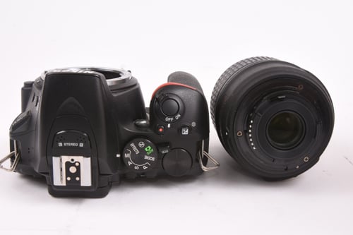 thumbnail-6 for Nikon D5600 w/18-55mm
