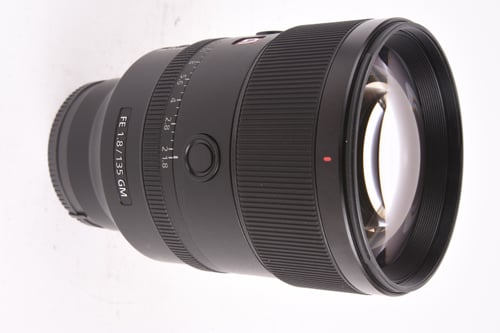 Sony FE 135mm F/1.8 GM