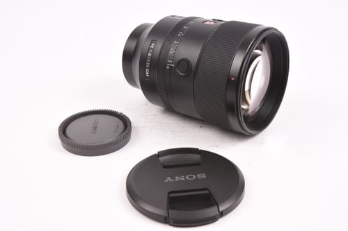 thumbnail-8 for Sony FE 135mm F/1.8 GM