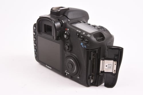 thumbnail-2 for Canon EOS 7D Body